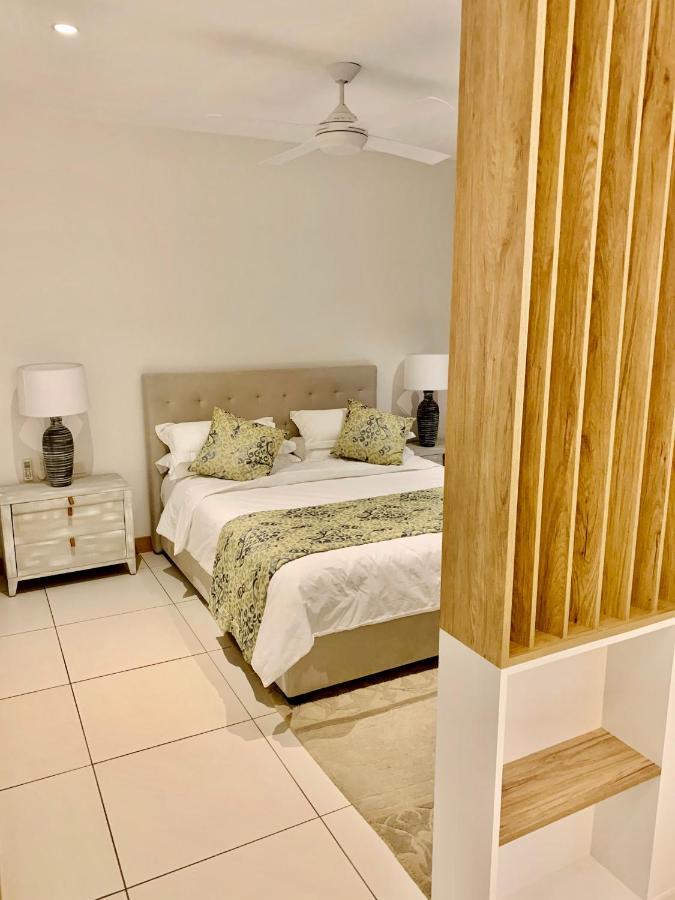 Latitude Luxury Duplex Apartment Riviere Noire Bagian luar foto